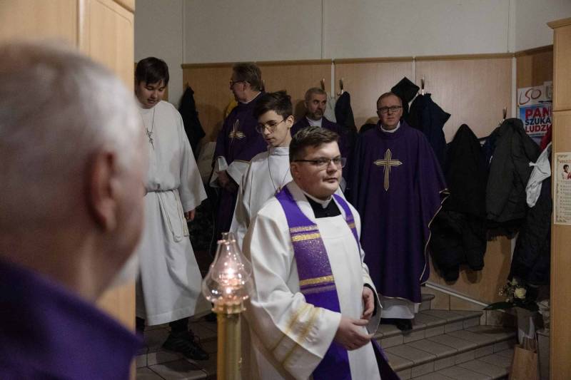 30. rocznica święceń kapłańskich ks. Zbigniewa Jeża i poświęcenie odnowionej kaplicy adoracji w kościele NMP Częstochowskiej w Częstochowie
