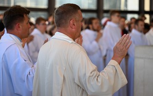 Zmiany kapłanów w diecezji Tarnowskiej
