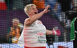 Anita Włodarczyk zdobyła srebrny medal w rzucie młotem w...