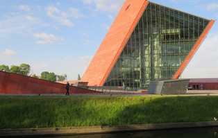 Gdańsk: Muzeum II Wojny Światowej znowu szokuje. Tym...