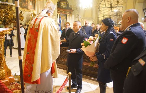 Wambierzyce. Pasterka służb mundurowych