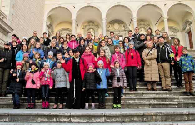 Uczestnicy pielgrzymki w opactwie benedyktyńskim na Monte Cassino