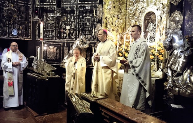 Altötting – Msza św. pod przewodnictwem
biskupa sosnowieckiego Grzegorza Kaszaka