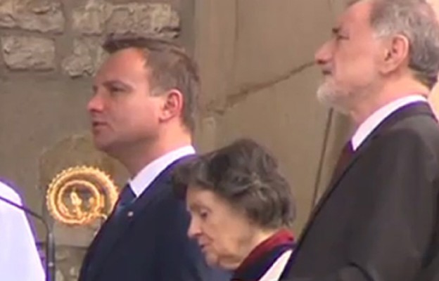 Prezydent elekt Andrzej Duda wraz z rodzicami wziął udział w uroczystościach Bożego Ciała w Krakowie
