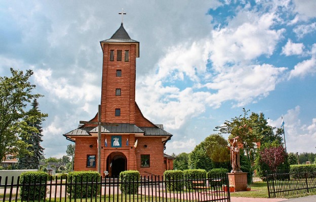 Kościół parafialny – sanktuarium w Księżomierzy