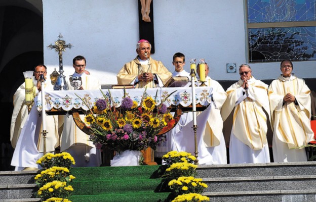 Sumie odpustowej przewodniczył bp Edward Białogłowski