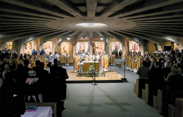Relikwie św. Zygmunta Szczęsnego Felińskiego zostały wprowadzone do Panteonu Wielkich Polaków