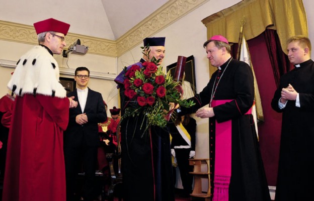 Uroczystość nadania doktoratu honoris causa
PWT we Wrocławiu kard. Gerhardowi
Ludwigowi Müllerowi