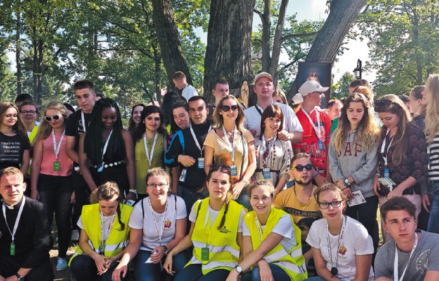 Goście z Ukrainy wraz z wolontariuszami z Majdanu Królewskiego