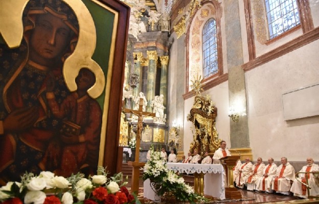 Jasna Góra Inauguracja Roku Jubileuszowego 300 Lecia Koronacji Obrazu Matki Bożej Niedzielapl