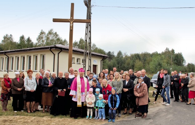 Nowe krzyże w parafii Łysów