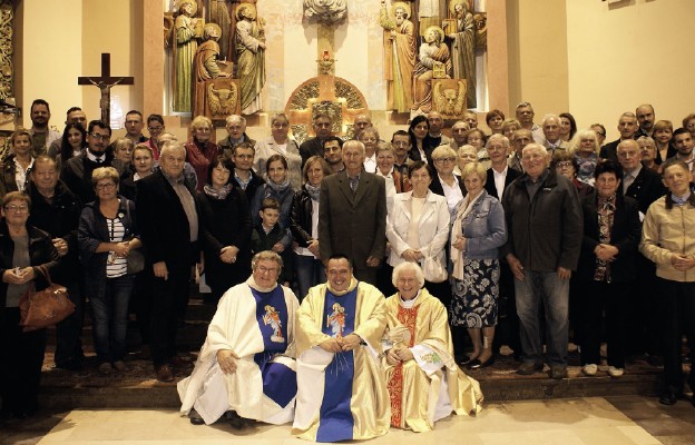 Uczestnicy wrześniowego czuwania maryjnego w Jaroszowcu