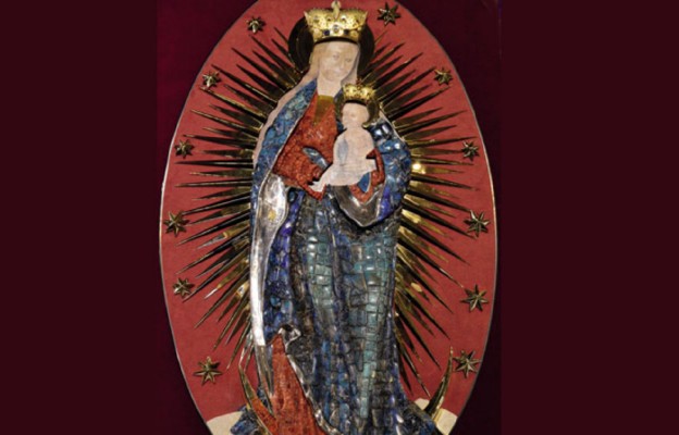 Obraz Matki Bożej Świdnickiej w sukienkach, które pobłogosławił papież Franciszek
na Jasnej Górze 28 lipca 2016 r.