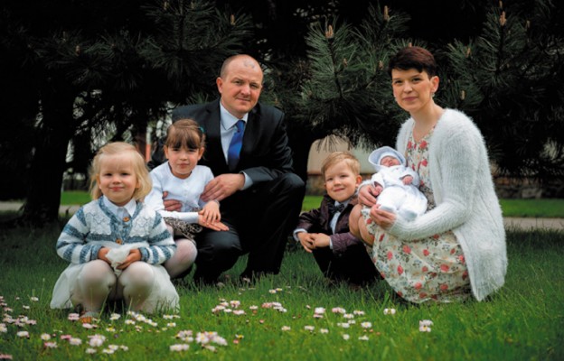 Anna Bicz z mężem i dziećmi