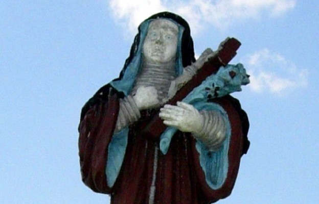 Figura św. Kingi w Nowym Korczynie
