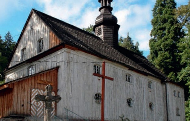 Międzygórze – widok ogólny kościoła