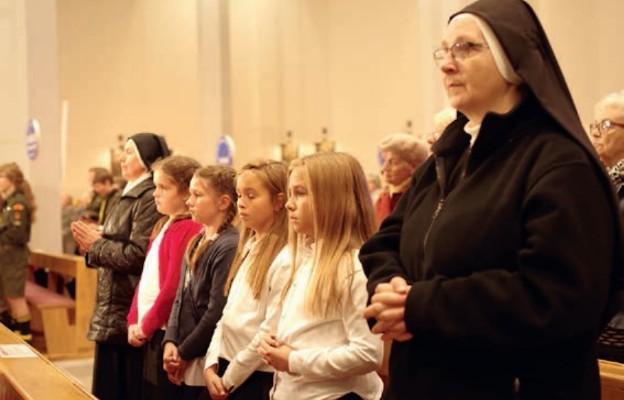 We Mszy św. uczestniczyły dzieci...