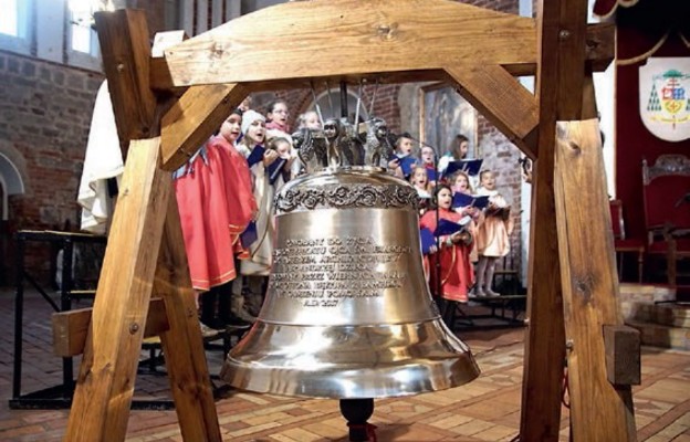 Dzwon „Maria” w Kamieniu Pomorskim