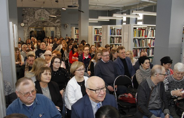 Spotkanie odbyło się w miejskiej bibliotece