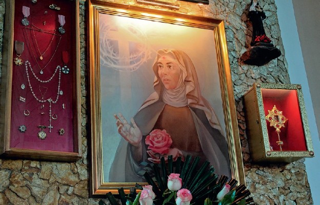 Obraz św. Rity namalowany przez s. Felicytę Szewczyk, który wisi
w kościele w Chlebowie, oraz relikwie świętej przywiezione z Cascii