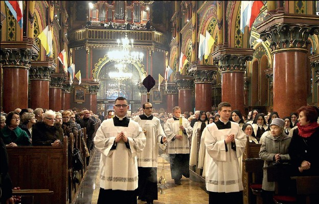 Klerycy naszego seminarium podczas
uroczystości w katedrze sosnowieckiej