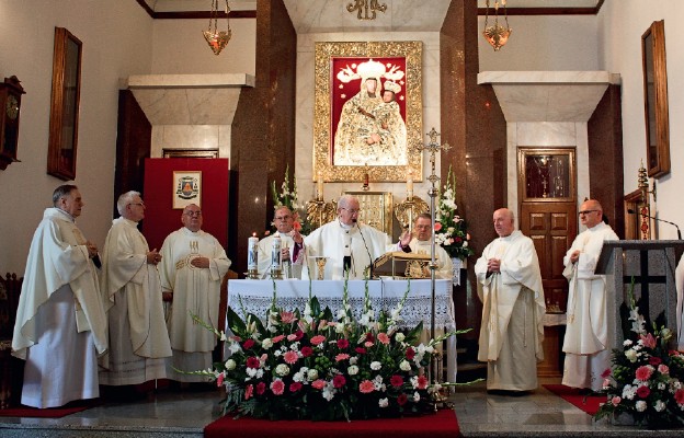 Uroczysta Msza św. pod przewodnictwem abp. Stanisława Budzika