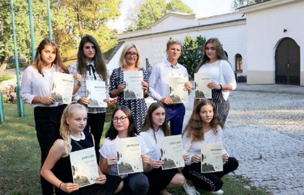 Nagrodzeni uczniowie ze Szkoły Podstawowej nr 6 w Sosnowcu