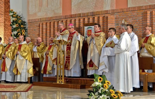 Eucharystii przewodniczył bp Jan Piotrowski