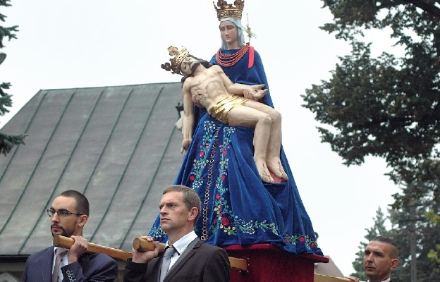 Katechezy o Matce Bożej pomyślano jako element obchodów ćwierćwiecza koronacji Piety