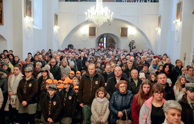 Wierni wypełnili świątynię w Zaklikowie