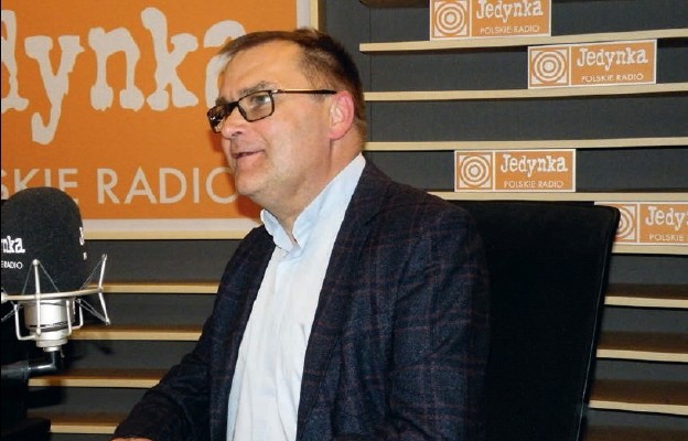 Ks. Marek ewangelizuje również przez media – można go usłyszeć w radiowej Jedynce