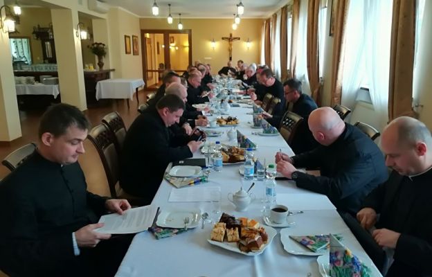 Spotkanie księży dziekanów w Domu Biskupim w Zielonej Górze