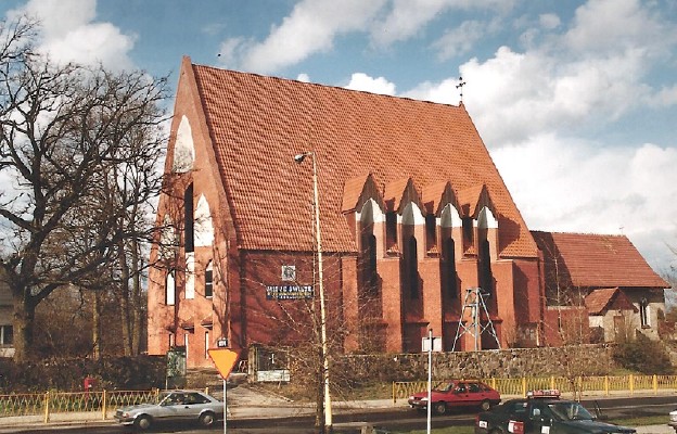 Kościół św. Stanisława BM w Klęskowie, rok 2000