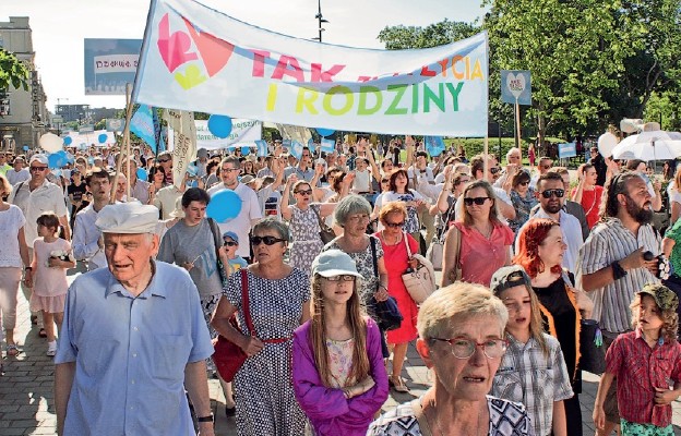 Radosna manifestacja połączyła pokolenia