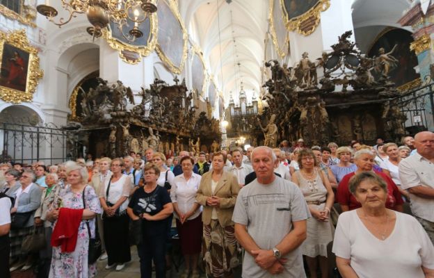 W pielgrzymce udział wzięło ponad 1000 osób.