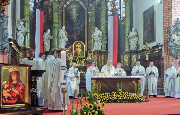 Uroczystości tradycyjnie towarzyszyła obecność Ikony Matki Bożej Łaskawej z Krzeszowa