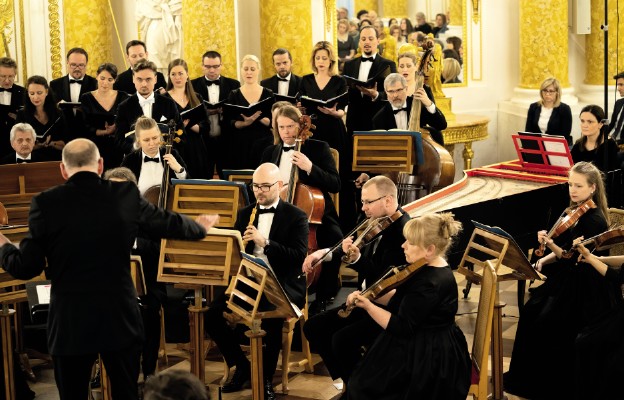 Musicae Antiquae Collegium Varsoviense – czołowa
europejska orkiestra instrumentów dawnych,
duma Wok