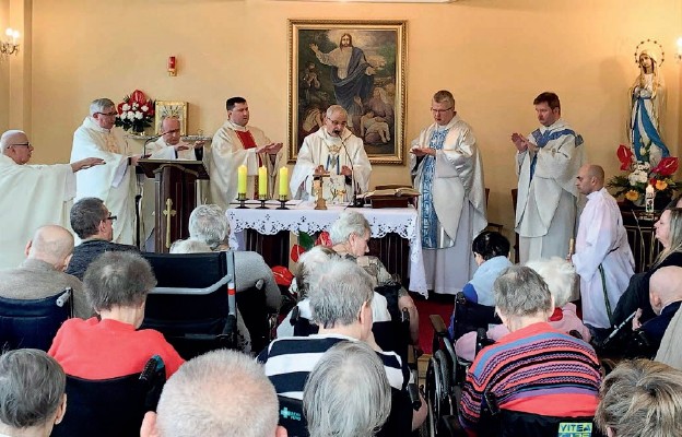 Pochylić się nad cierpieniem