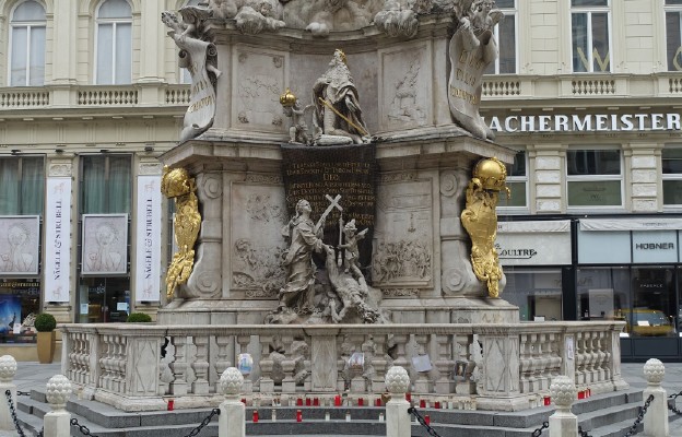 Pomnik Trójcy Świętej w Wiedniu.