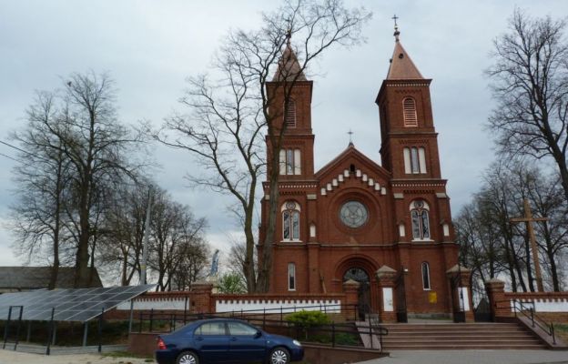 Kościół pw. Najświętszego Zbawiciela w Zembrowie 