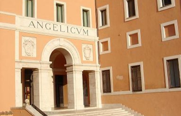 Fasada Papieskiego Uniwersytetu Świętego Tomasza z Akwinu (Angelicum)