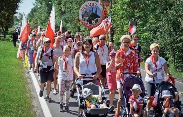 Pątnicy z Olkusza na szlaku w 2019 r.