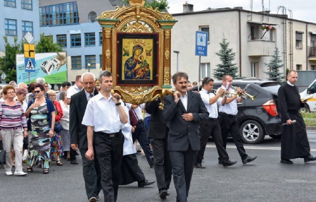 W tym roku tradycyjną procesję zastąpi nawiedzenie obrazu w świątyniach