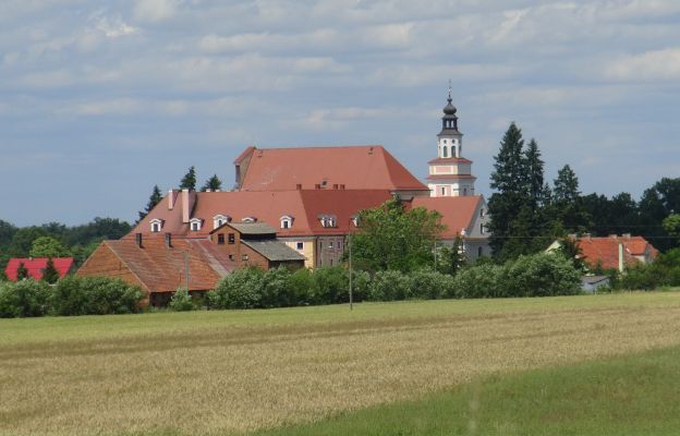 Pokarmelitański klasztor w Głębowicach