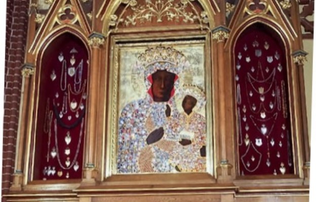 Obraz Matki bożej Zwycięskiej Królowej Korony Polskiej w bazylice św. jana Chrzciciela w Szczecinie