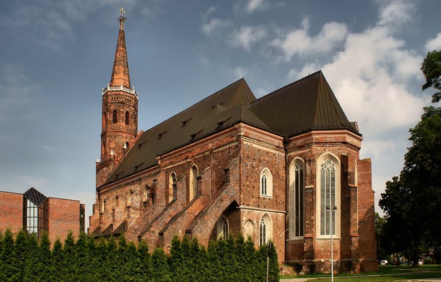 Kościół kolegiacki
uważany był za najważniejszą
po katedrze wrocławskiej
świątynię Śląska