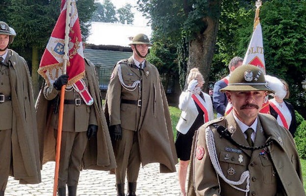 Poczet I Batalionu Strzelców Podhalańskich z Rzeszowa