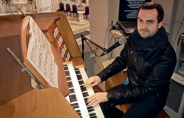 Krzysztof Sobczuk, organista parafii Opieki św. Józefa we Wrocławiu