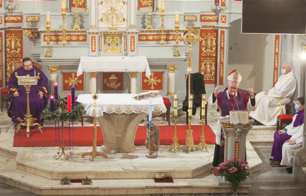 Bp Piotr Greger głosił kazania odpustowe w Pierśćcu. 