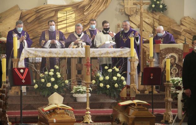 Msza św. pogrzebowa w kościele Pierwszych Męczenników Polski w Gorzowie